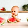 Tengo un bebé, ¿cómo incorporo los alimentos durante el primer año?